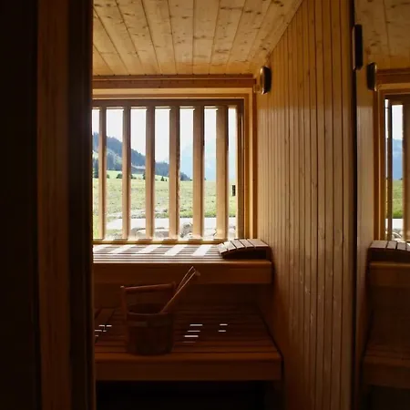 Delightful Deluxe Chalet With Amazing Alps View بيت للعطل
