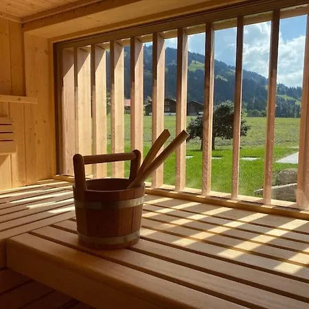 بيت للعطل Delightful Deluxe Chalet With Amazing Alps View
