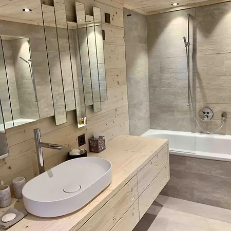 Delightful Deluxe Chalet With Amazing Alps View سشونريد