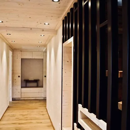 Delightful Deluxe Chalet With Amazing Alps View بيت للعطل سشونريد