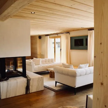 بيت للعطل Delightful Deluxe Chalet With Amazing Alps View *